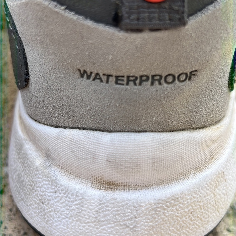Columbia Women's Pivot Mid Waterproof Hiking Shoe Size 9 - Picture 5 of 9